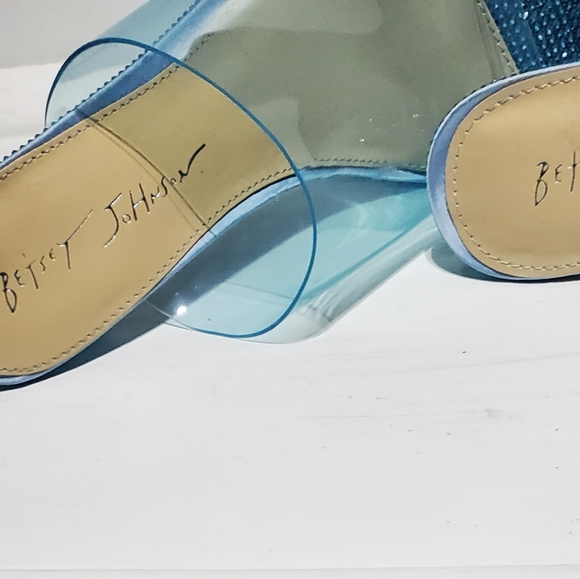 New Betsey Johnson Banks Champagne Blue Rhinestone Clear Toe Slide Heels Wmn 6.5 - Picture 6 of 6